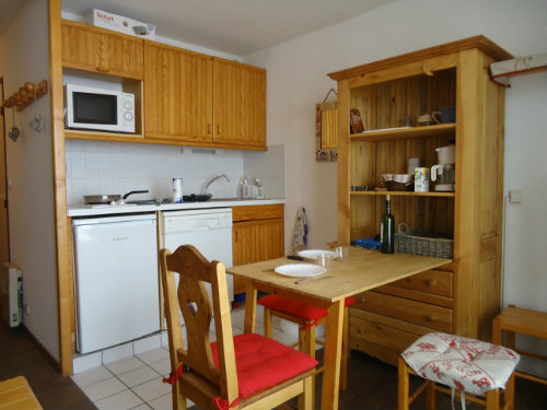 Flat in Valmeinier 1800 for   4 •   with terrace 