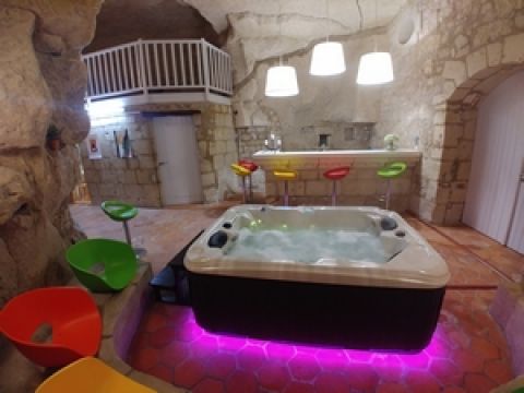 Maison à Saumur pour  4 •   avec piscine privée 