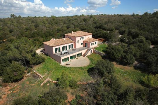 Maison  Saint maximin la sainte baume pour  18 •   avec piscine prive 