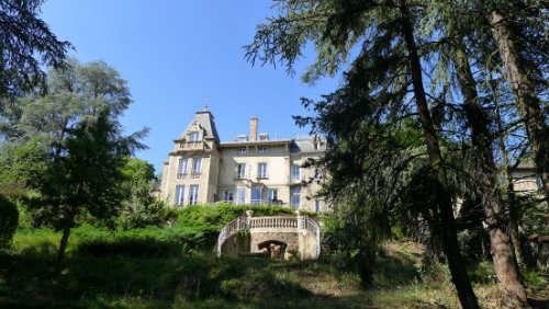 Castle in Tarare for   14 •   with balcony 