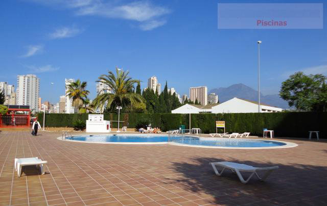 Benidorm (rincn de loix) -    vista al mar 