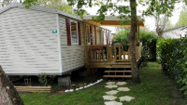 Mobil-home  Gastes pour  8 •   4 toiles 