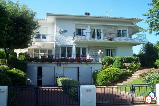 Haus in Arcachon fr  7 •   mit Balkon 