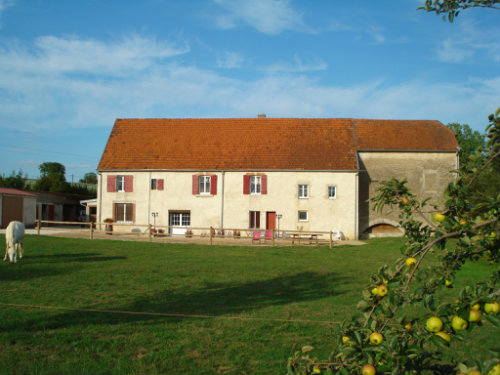 Chambre d'htes  Tincey et pontrebeau pour  8 •   parking priv 