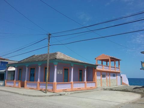 Baracoa -    vista al mar 