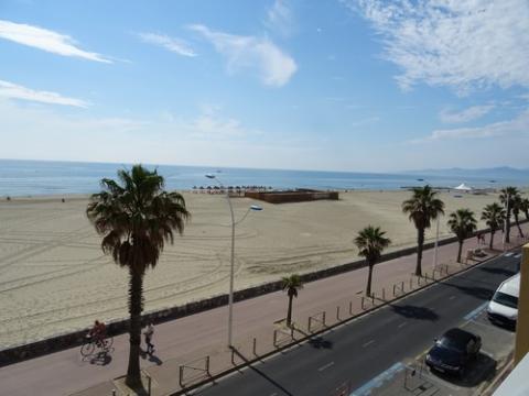 Apartamento en Canet plage para  6 •   vista al mar 