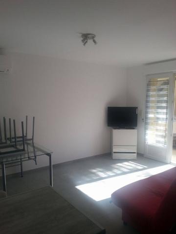 Appartement 6 personnes Villetelle - location vacances