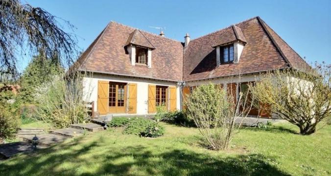 Gite  Huisseau sur cosson pour  12 •   avec terrasse 