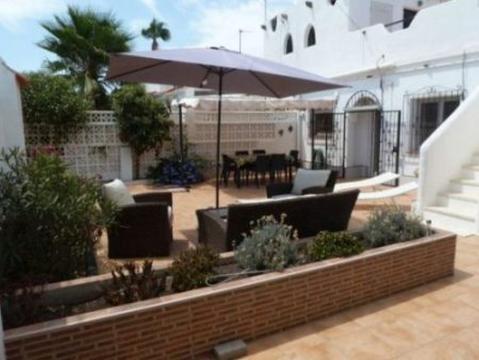 House in Torrevieja for   4 •   with terrace 