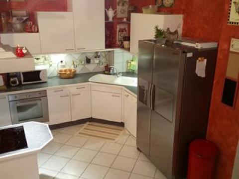Bed and Breakfast (miss) Theys mist  8 •   3 portaikko 
