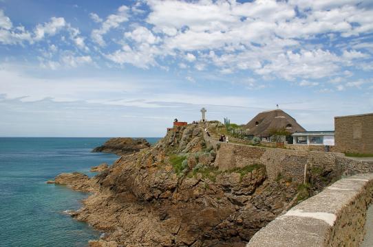 Haus in Dinard fr  5 •   2 Schlafzimmer 