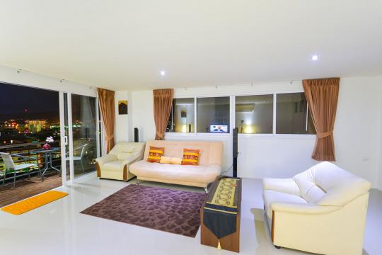 Flat in Patong for   10 •   with terrace 