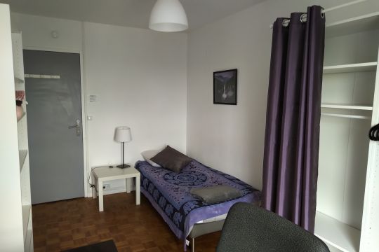 Appartement in Oullins - Anzeige N°  61392 Foto N°3 thumbnail