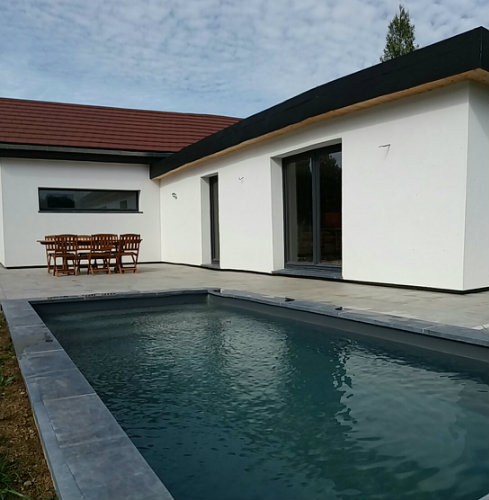 Huis in Baresia sur l'ain voor  6 •   met priv zwembad 