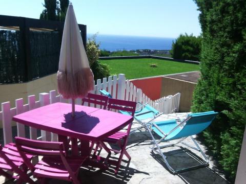 Cassis. Mini villa climatise avec piscine et vue mer : 