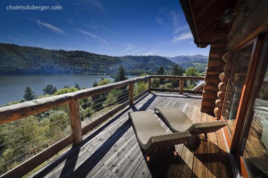 Chalet in Chambon sur lac voor  8 •   uitzicht op meer 