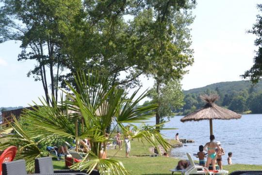 Chalet in Villefranche de panat voor  4 •   uitzicht op meer 