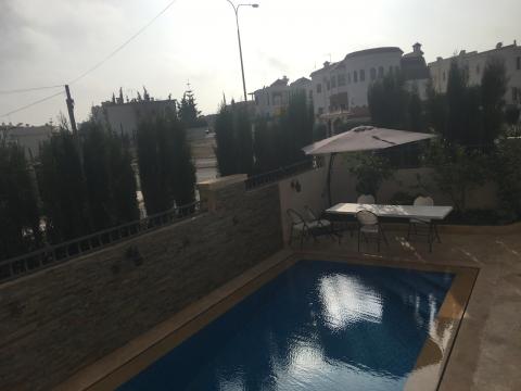   Agadir pour  5 •   avec piscine prive 