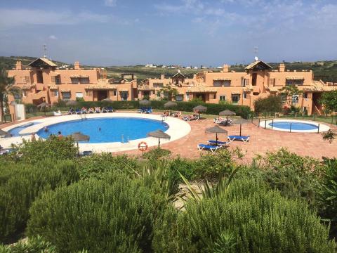 Flat in Casares del sol/malaga for   6 •   with shared pool 