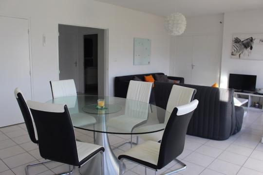 Flat in Canet-en-Roussillon - Vacation, holiday rental ad # 62203 Picture #2