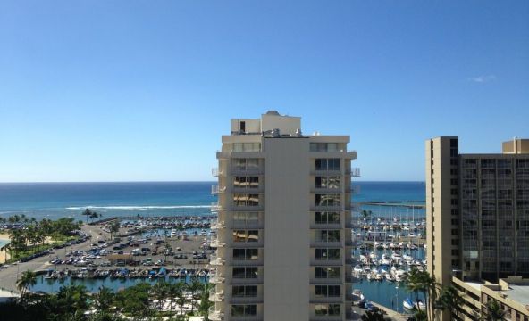  in Waikiki - Vacation, holiday rental ad # 62418 Picture #1