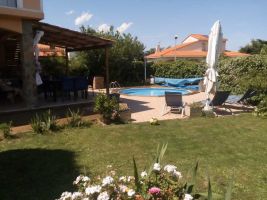 House in Laroque des alberes for   8 •   with private pool 