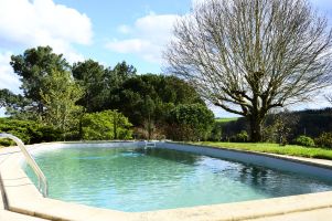 Haus in Bouglon fr  10 •   mit privat Schwimmbad 