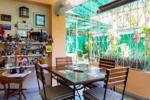 Bed and Breakfast in La habana for   5 •   with terrace 