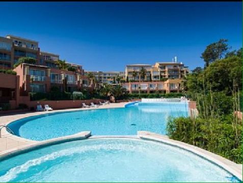 Flat in Theoule sur mer - Vacation, holiday rental ad # 63011 Picture #0
