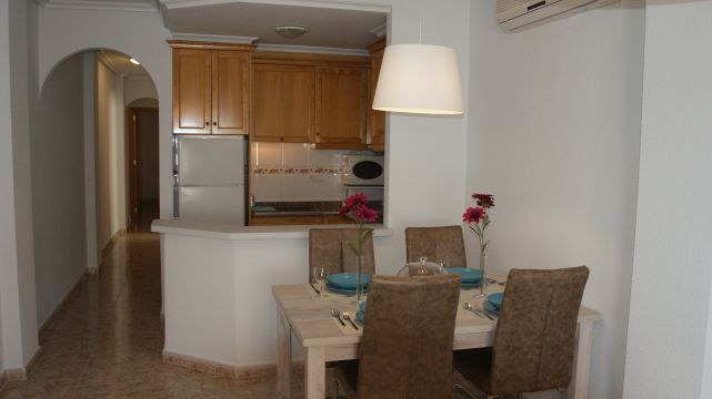 Appartement in Torrevieja - Vakantie verhuur advertentie no 63309 Foto no 2