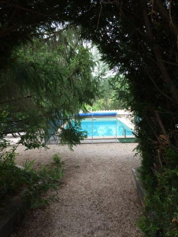 Gite à Cadenet pour  4 •   avec piscine privée 