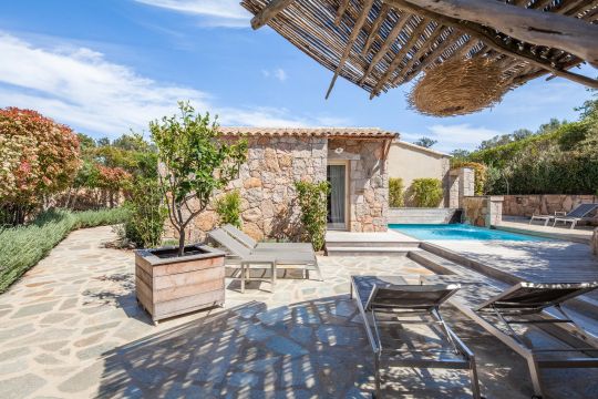 Casa en Porto Vecchio - Detalles sobre el alquiler n63839 Foto n13