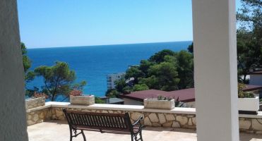 Apartamento en Salou para  6 •   vista al mar 