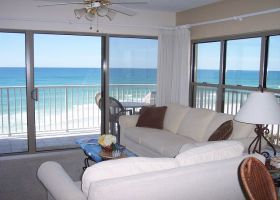   Fort walton beach pour  6 •   avec piscine partage 