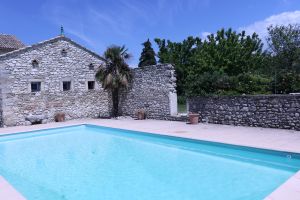 Casa rural en Réauville para  4 •   con piscina compartida 