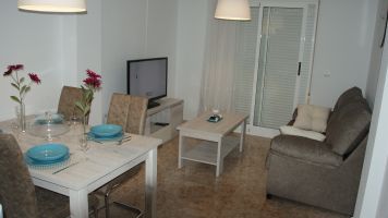 Flat in Torrevieja for   4 •   parking 