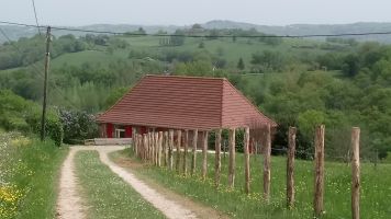 Gite in Badefols d'ans voor  6 •   met balkon 