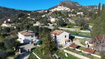 Flat in Cannes-le bar sur loup for   6 •   with terrace 