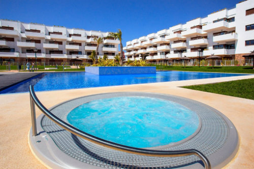 Flat in Orihuela costa for   6 •   with shared pool 