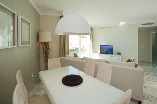 Apartamento en Puerto Banus - Detalles sobre el alquiler n64298 Foto n2