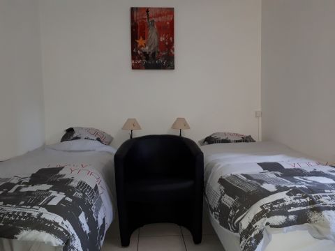 Studio in Aix-les-Bains - Vacation, holiday rental ad # 64852 Picture #0