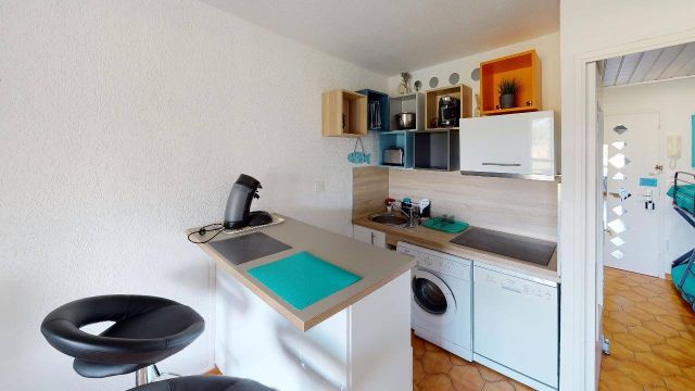 Studio in Six fours les plages  - Vacation, holiday rental ad # 64877 Picture #6