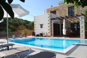 House in Kontomari for   4 •   with private pool 