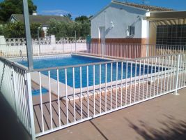 Finca en Pobla de vallbona para  4 •   con piscina privada 