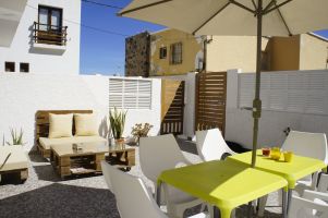 House in San jos for   5 •   with terrace 