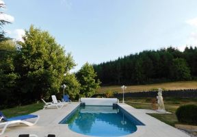 Maison à Sannat pour  6 •   avec piscine privée 