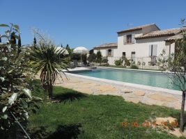 Gite in Cavaillon voor  5 •   met zwembad in complex 