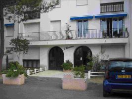 Appartement  Argeles sur mer pour  4 •   cour 