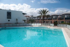 Flat in Costa antigua for   4 •   with shared pool 