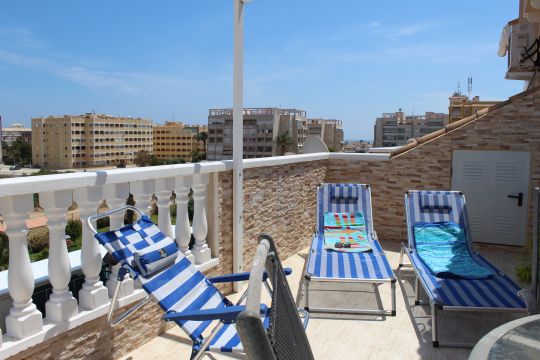 Appartement in Torrevieja - Vakantie verhuur advertentie no 65373 Foto no 11